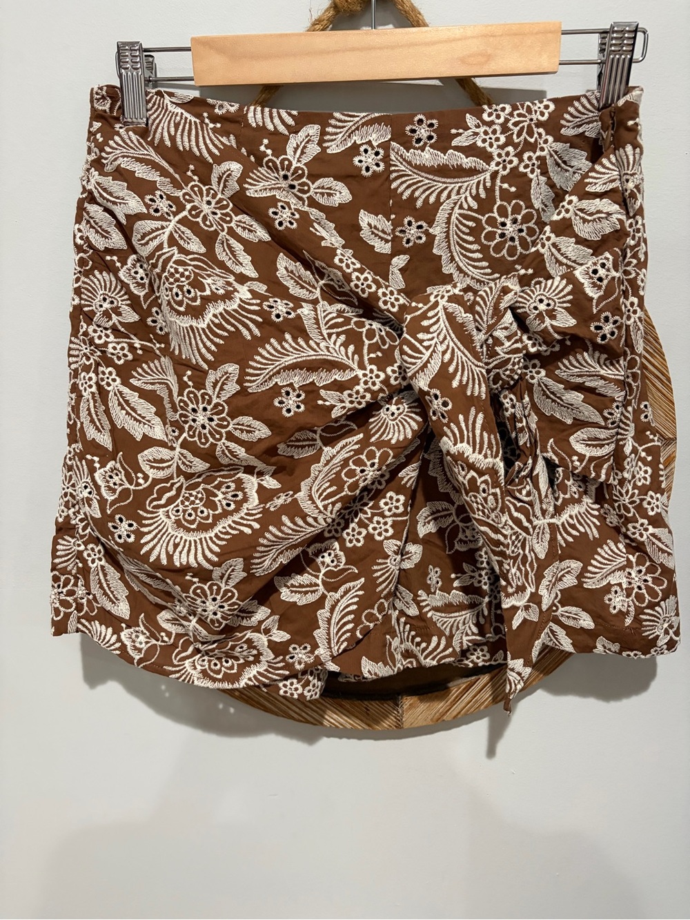 Zara Brown Floral Wrap Short-Skirt with White Embroidery/ Size large